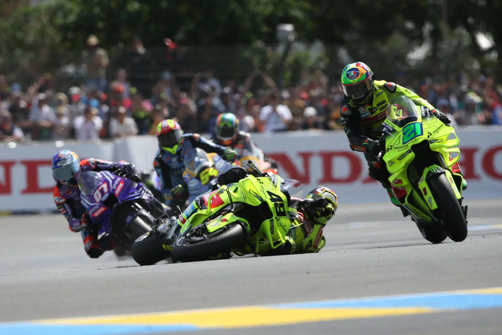 Martin Masters Le Mans as Márquez Crashes Out in Sprint Drama