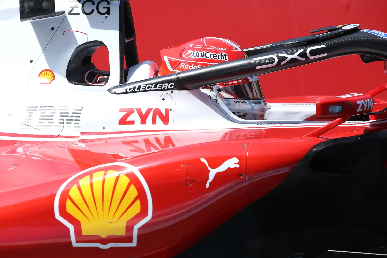 Leclerc masters Silverstone as late safety car denies thrilling finish