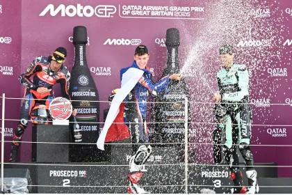 Salac keeps his head to win a Silverstone Moto2 thriller
