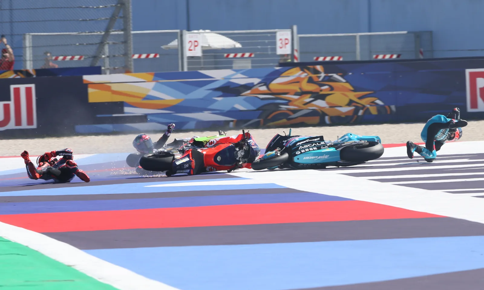 Misano Moto2 & Moto3: Quiles Produces a Masterclass as González Grabs His Chance